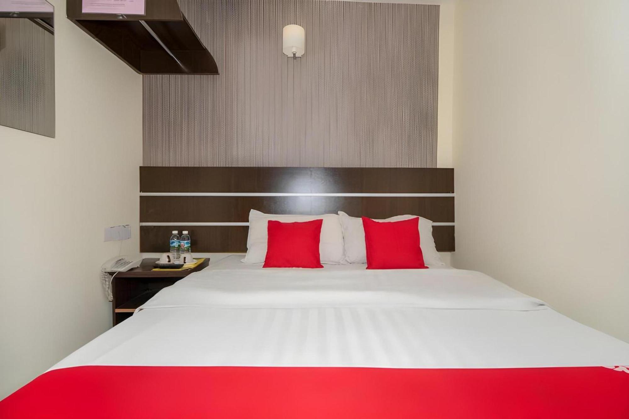 Super Oyo 89944 Stay Inn Kota Kinabalu Exteriör bild